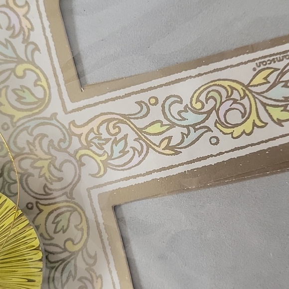 ✨️💲3️⃣ ✨️New 3 Pc Dangling Cross Cutouts Pendent Hanging Decorations - Picture 7 of 10